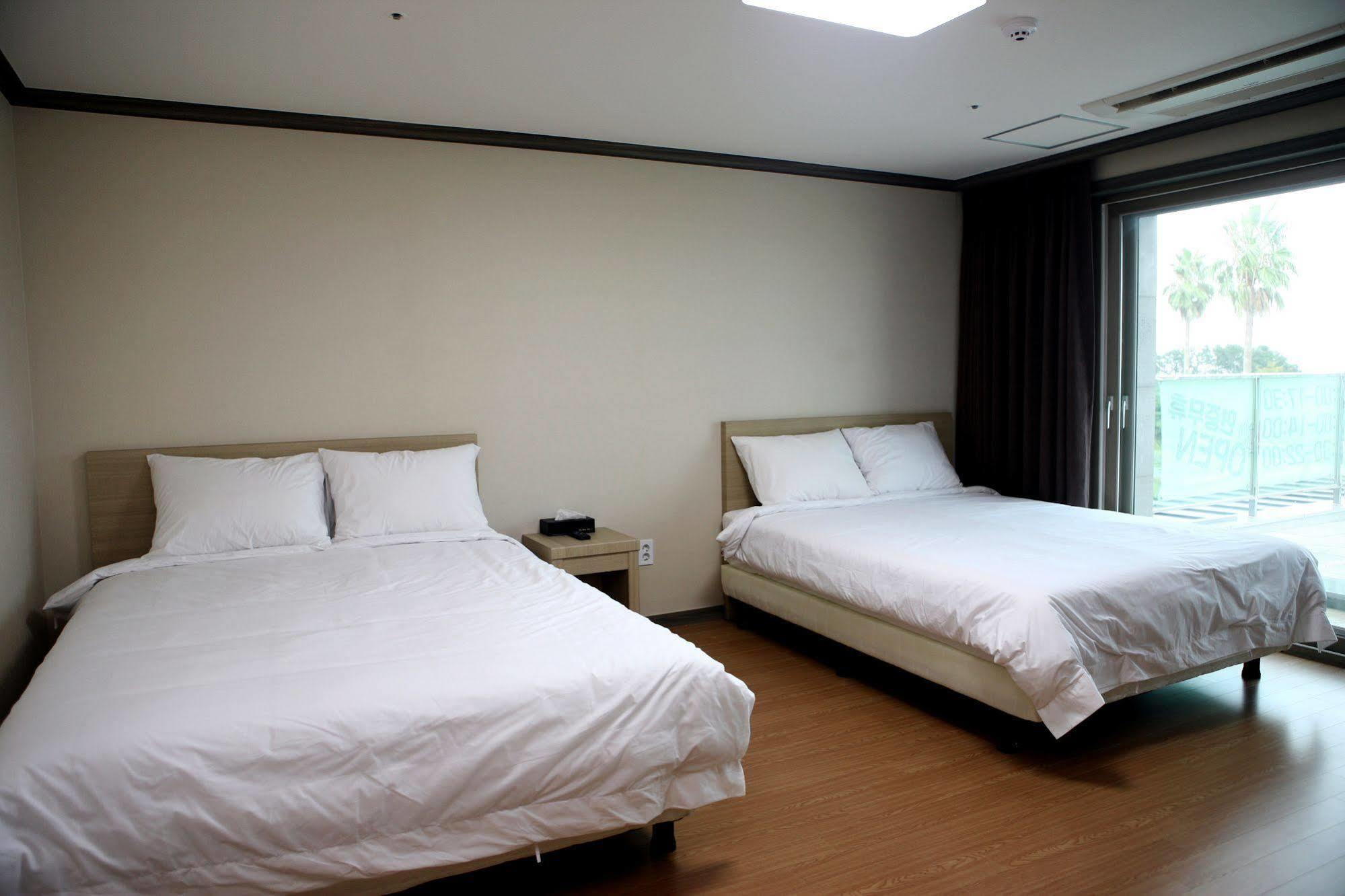 The Blue Jeju Hotel Seogwipo Exterior photo